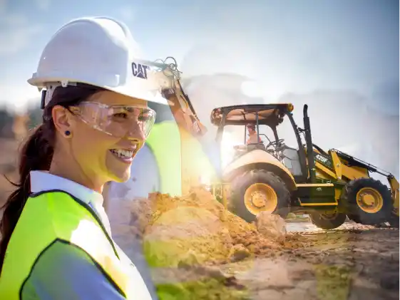 Supervisora con retroexcavadora de fondo